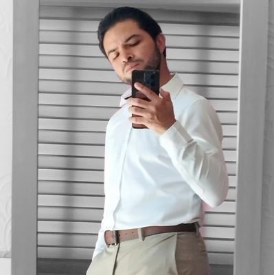 IvanQui03's profile picture. 