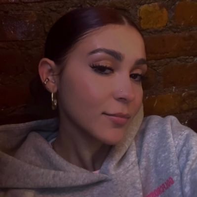 perlanairr's profile picture. pucpr | she/her | ig: perlanairr