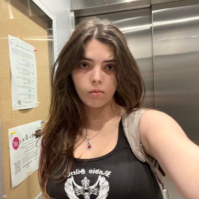 am_radio9's profile picture. 21 • mit ‘26 • 🇨🇺🇵🇷