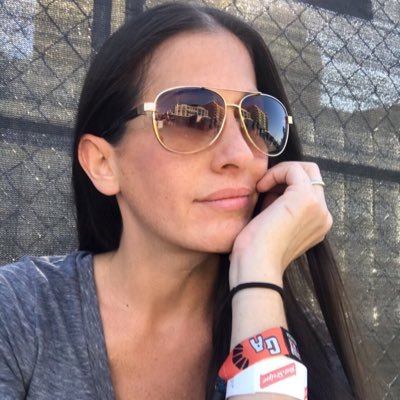 reelbooknerd's profile picture. Cinephile & Teacher 🎬🍎📚