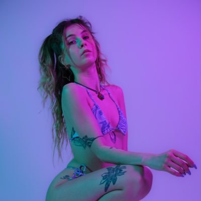 NSFW / 21+ / ⛓️💥 in bio 🫶🏼 / $10 dm fee