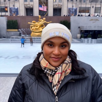 ccarissaax's profile picture. basically beth dutton.