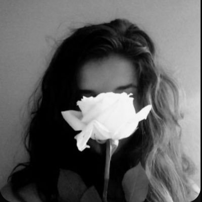 iiaar22's profile picture. هُنا أكتب ليهدأ مابِداخلي.