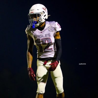Wide receiver, 6’1, Class of 2025, Warren county high school, (252-326-1507), NCAA ID :2212744028