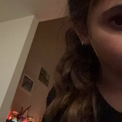 AichourSara's profile picture. 