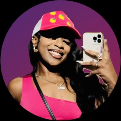 25 🎬CEO of Cash Films Inc/ Editor/ Content Creator/ Ig: @cashlynnnnn