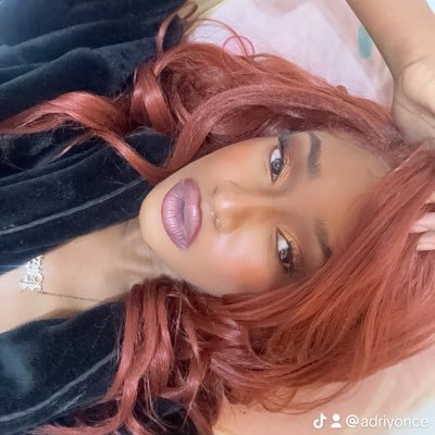 Data Analyst by day, 👩🏾💻 Signed Model by night. 💃🏽 ✨ instagram: _adrirenee✨