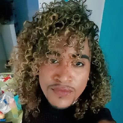 Ser feliz em qq hr e lugar
Pisciano
gay 🏳️🌈
Solteiro no RJ