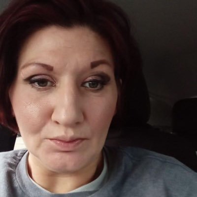 I’m single and am 34 years old looking for an honest and faithful man who I can start a new relationship that will last forever with