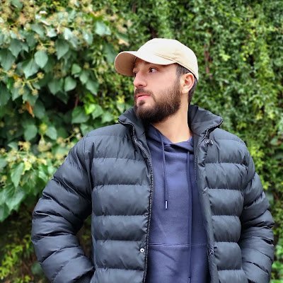 AlaaKazzih's profile picture. محترف تسويق رقمي، مصمم غرافيكي، مهندس

خبير في التسويق الرقمي وتصميم السوشال ميديا. مهندس أحول الأفكار إلى استراتيجيات تسويقية فعالة وتصاميم جاذبة.