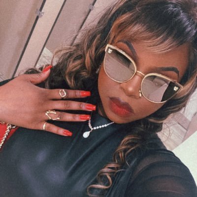 L.W💍| Master of sarcasm 😜| Lover girl extraordinaire 🥰| laughter is my language 🤣| SoufsidesCharm3️⃣