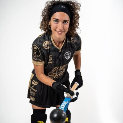 Professora d’Educació Física a l’Escorial de Vic. Jugadora d’hoquei patins al @hcpalau 🏒