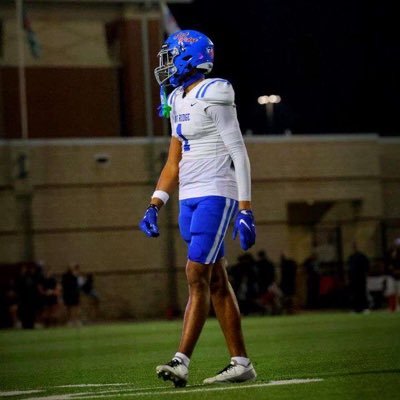 Oakridge high school |2026|weight 200|position wide receiver|3.0 Gpa| height 6’5| # 936-433-8759