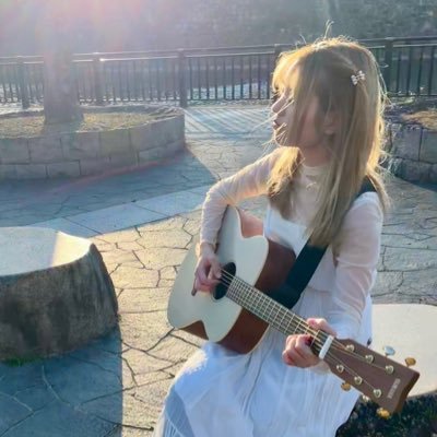 大阪音楽大学ミュージカル科卒、ハモネプ2021夏優勝。Instagram、YouTube、TikTokリンクから飛べます🎙