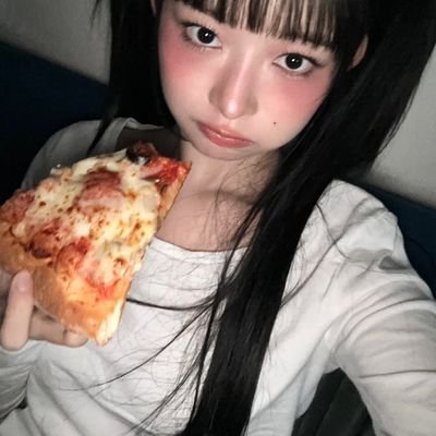 hello14_'s profile picture. 