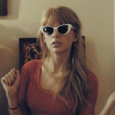 petals4swift's profile picture. If u know me…..no u don’t