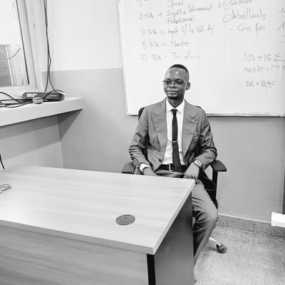 Licence en Sciences Économiques et de Gestion, option : Économie Monétaire, UPN/RDC. Citoyen Congolais Libre d'Opinion. rogerkalangula0@gmail.com.
