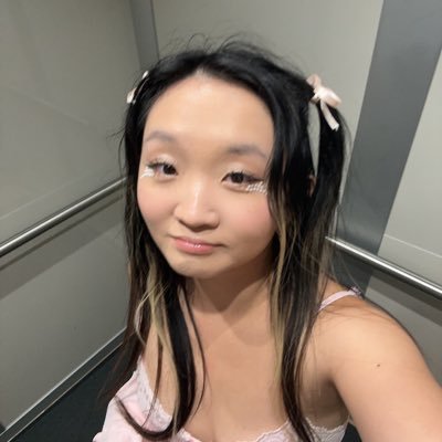 caruhhl's profile picture. first-ever official supercell creator cat lives here 🥜🧡 ↓ click the link for peanut's socials 🐈