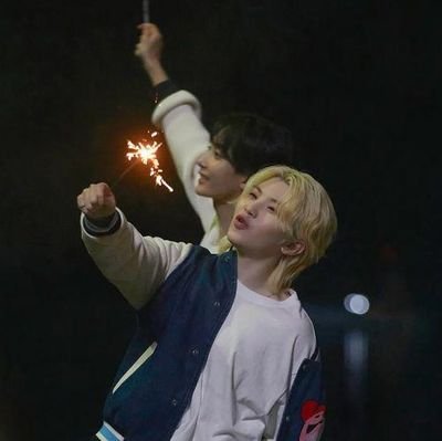 aygoowoozimari's profile picture. ✨❣️SEVENTEEN FAN PAGE❣️✨
•Updates every post of SEVENTEEN members

•Loves everything about Seventeen🫶🏻✨