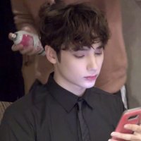 Bri •^• (@cloudvlive) 's Twitter Profile