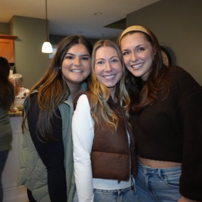 beccasullivan33's profile picture. 