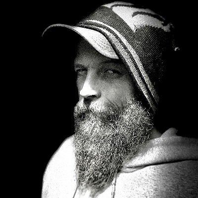 Mossy_Sparks's profile picture. The almighty Canadian Hobo White Hat Sorcerer.

Head of parapsychology at the SIP Foundation.

Developer of StashSpot, KeyPop, AppBoy & AppBoy Advance.

👑
🤫