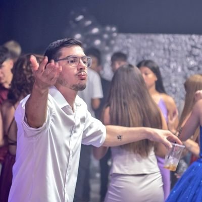 frandvcabj's profile picture. this moment