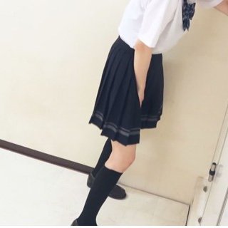 omo_hunt34's profile picture. かわいい女の子のおしっ◯スプラッシュ動画を投稿！ @omorashi__clubもおすすめ💕
