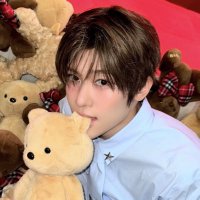 𝜗𝜚 (@r_bon3) 's Twitter Profile