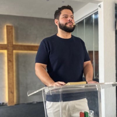 Pastor Batista | falo de teologia e também de várias coisas que a traça e a ferrugem corroem