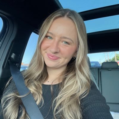 clo_ennis's profile picture. KC