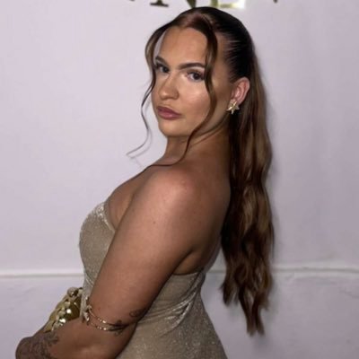 beckyweavinxo's profile picture. 