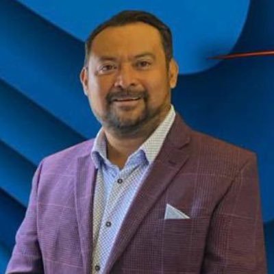 Periodista, 35 años en los medios. director de Primera Plana Puebla, amante de la libertad, esposo, padre de familia, fanático de los @dallascowboys @realmadrid