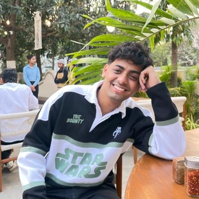 shubham6822's profile picture. A guy who writes shitty code 🧑🏻‍💻