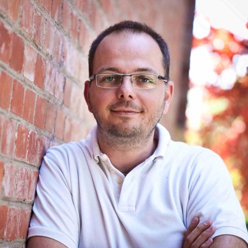 imivegvari's profile picture. 