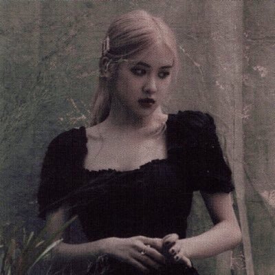 fan account ISFP/20 🧷💙✨ «««Lost in the lights… »»» 🤍