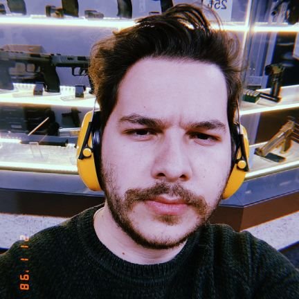 OmercaNgs's profile picture. 🟡🔴🦁
yarı zamanlı super hero,