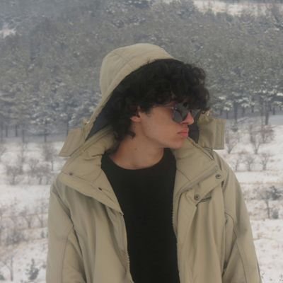 e_pargari's profile picture. زَرافم بهم میگن🦒