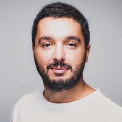 andresurena's profile picture. Founder & Advisor. Helping think differently and explain complex things simply. Spanglish, Design, Tech & Startups.