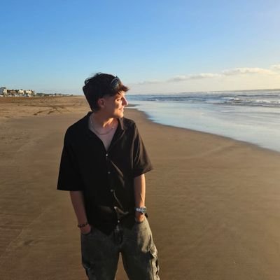 Rodri38Ale's profile picture. The same as always, but different