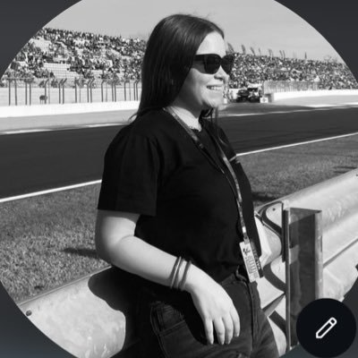 Periodista, valenciana y fallera | 🏎️ Editora de F1 en @SoyMotor | Aquí también hablo de 🏍️