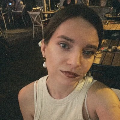 DarinaRad's profile picture. 