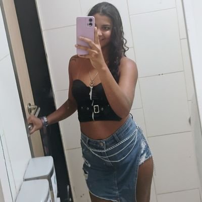 MayaSilva227's profile picture. 