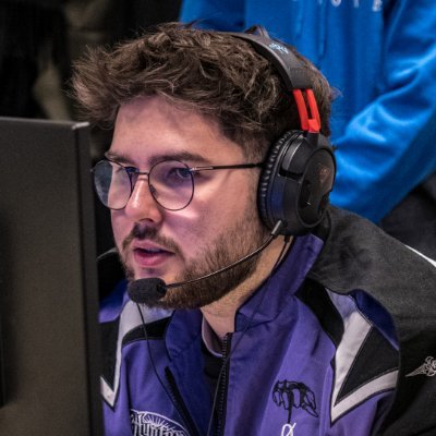 Splatoon Player💧
Capitaine et Backline pour @New_LuckSP ☘️