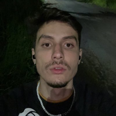 Reclamo muito do Cruzeiro Esporte Clube mas o amo.
Até q nem tanto esotérico assim.
🌻
https://t.co/G4wVPqa76A?…