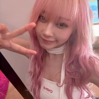 dialoglokal's profile picture. tolong kabulkan wishlist ku masuk ui atau ub biar nanti bisa jedag jedug dj sekop make almet ui atau ub