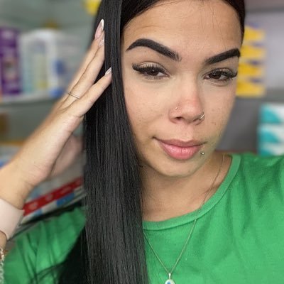 anaclarinhaaxx's profile picture. 💊🤍 | Odoyá 💙