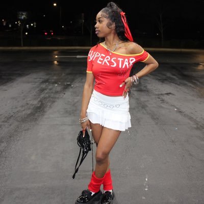 ITSTINYY_'s profile picture. the real barbie 💋||