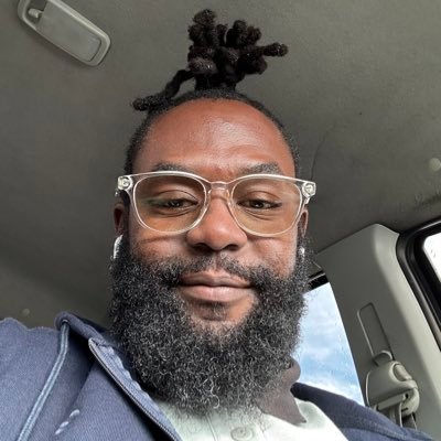 Water-bender by day, mind my own business by night. 🪬🕉☠️🧙🏿♂️🧐 Ase, Prana, Chi, Energy, Vibes.