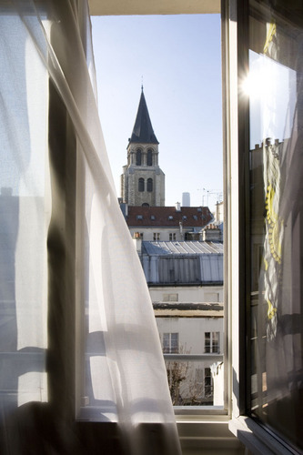 Charming 3 stars #hotel in the deep heart of Saint-Germain des Prés, #paris between a courtyard and a wonderfull #garden